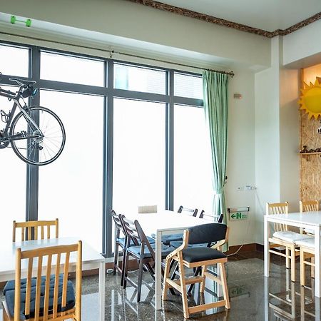 墾丁秋莊會館：限量停車位背包客住宿 Hengchun Exterior photo